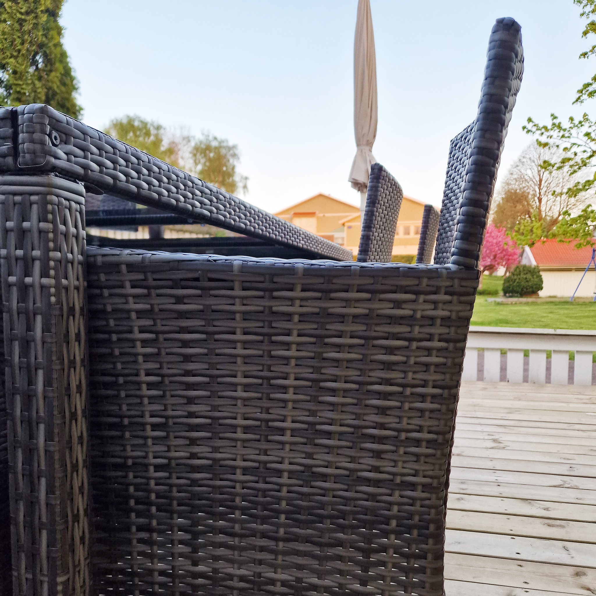 Ruokailuryhmä ulkokalusteet 8 tuolilla | Tyynyt mukana | Harmaa | Lyfco Lysekil Ruokailuryhmä ulkokalusteet 8 tuolilla | Tyynyt mukana | Harmaa | Lyfco Lysekil