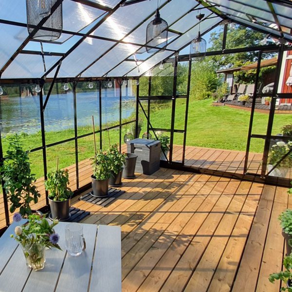 Kasvihuone 12,7m² | 5 vuoden myrskytakuu | 4mm turvalasi Kasvihuone 12,7m² | 5 vuoden myrskytakuu | 4mm turvalasi