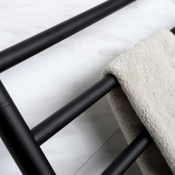 Suuri sähköinen pyyhekuivain 63x55x12,5cm | 9007 | Musta Suuri sähköinen pyyhekuivain 63x55x12,5cm | 9007 | Musta