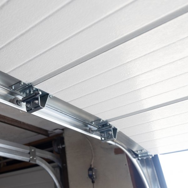 Autotallin ovi Liukuovi kaukostimell | 2,4m leve