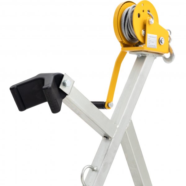 Venetraileri vinssillä | Suurin kantavuus 540 kg | 469 x 180 cm Venetraileri vinssillä | Suurin kantavuus 540 kg | 469 x 180 cm