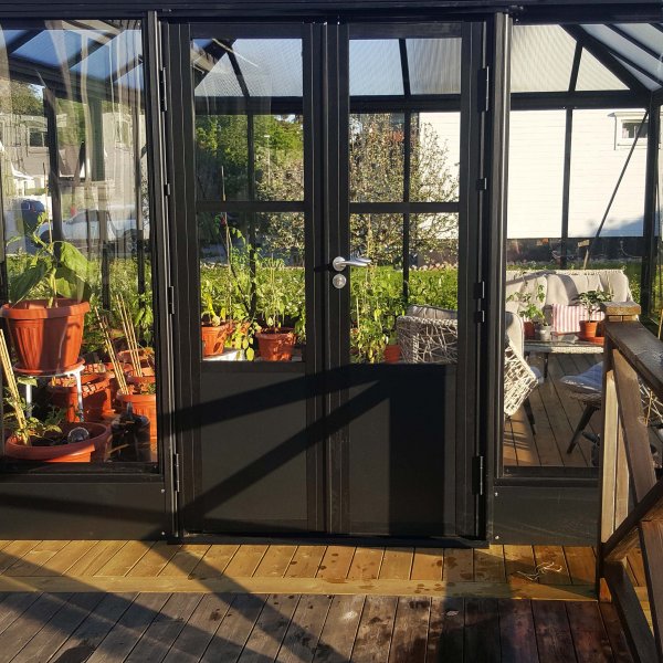 Oranssi ja viherhuone 19,2m² | Neliönmuotoinen premium-kasvihuone Oranssi ja viherhuone 19,2m² | Neliönmuotoinen premium-kasvihuone