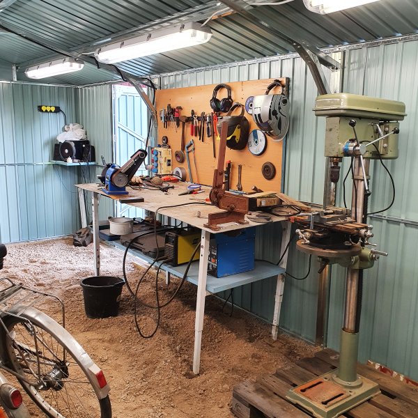 Peltiautotalli 18m² | Pariovi | Täydellinen sarja Peltiautotalli 18m² | Pariovi | Täydellinen sarja