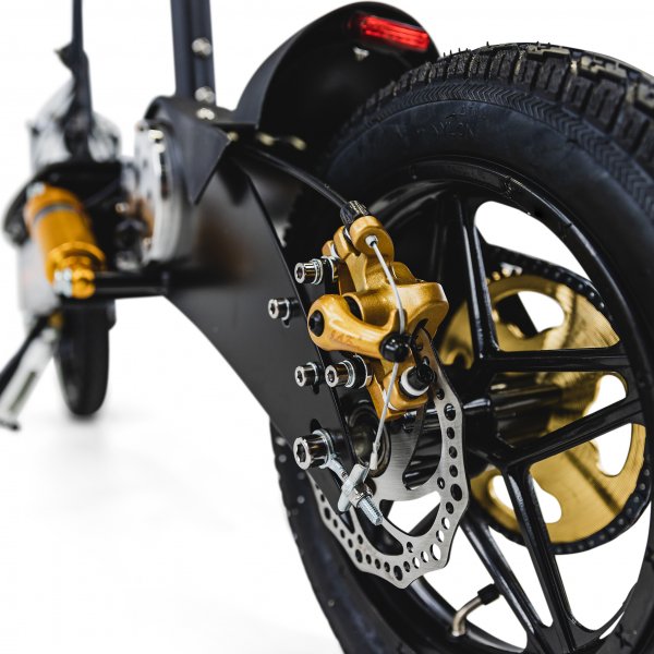 Shkskootteri 3000W Premium | 60 km/h | Seisomalevy alumiinia | Lyfco