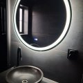 Asiakaskuva Pyöreä kylpyhuonepeili 80cm | LED-valaistus, huurtumisenesto ja himmennin