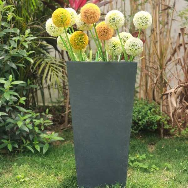 Korkea kuituvahvistettu ruukku ulkokäyttöön - Graniitti/musta Korkea kuituvahvistettu ruukku ulkokäyttöön - Graniitti/musta