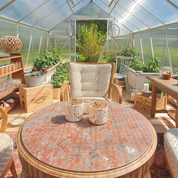 Kasvihuone 18m Premium | Erittin korkea viljelykorkeus | 6mm kanava muovia