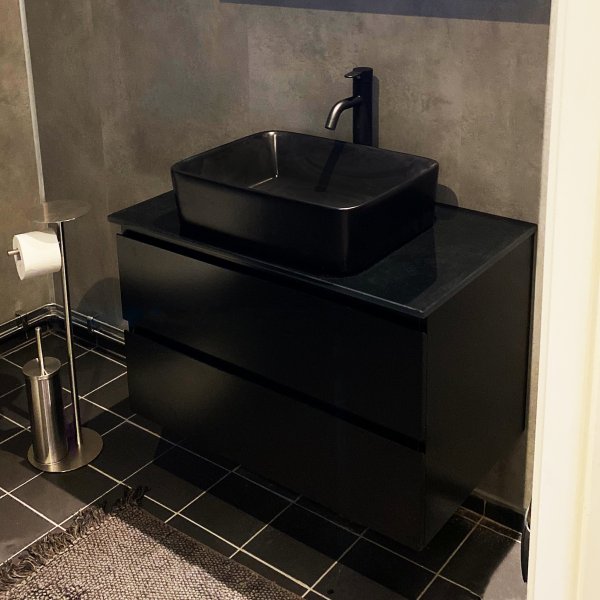 lipasto | Musta pesuallas | Nimbus lipasto | Musta pesuallas | Nimbus