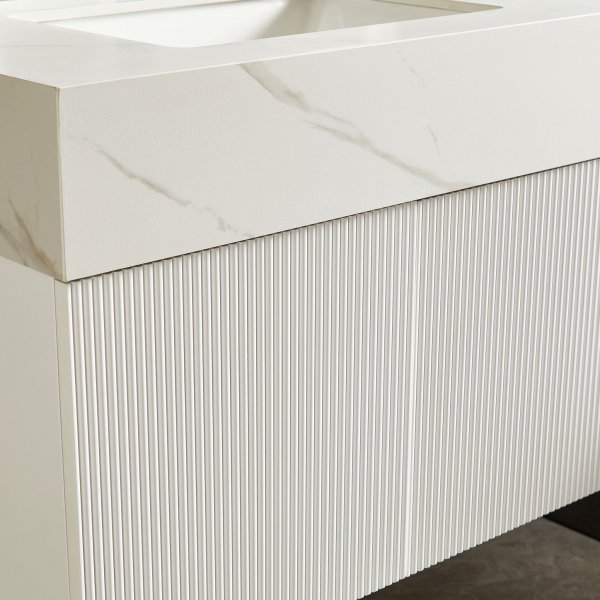 Kylpyhuonepaketti | Kestävä sintrattu kivi | LED peili | Cirrus Valkoinen Kylpyhuonepaketti | Kestävä sintrattu kivi | LED peili | Cirrus Valkoinen