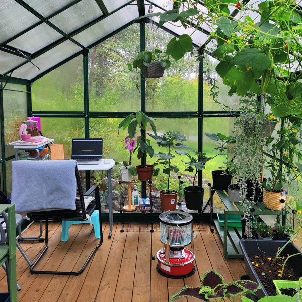 Kasvihuone 9,6 m | 4mm turvalasi | 5 vuoden myrskytakuu