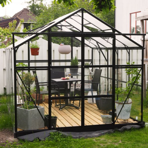 Kasvihuone 8,0m² | 4mm turvalasi | 5 vuoden myrskytakuu Kasvihuone 8,0m² | 4mm turvalasi | 5 vuoden myrskytakuu