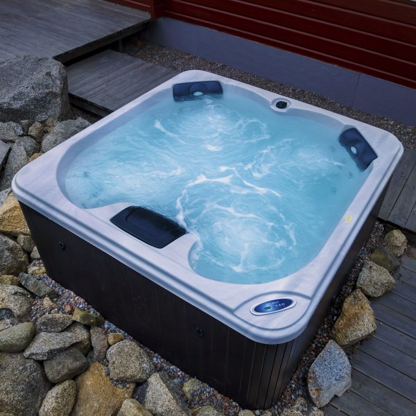 Hot tub Foibe - 4 henkil�� | Balboa VL260 | Lyfco