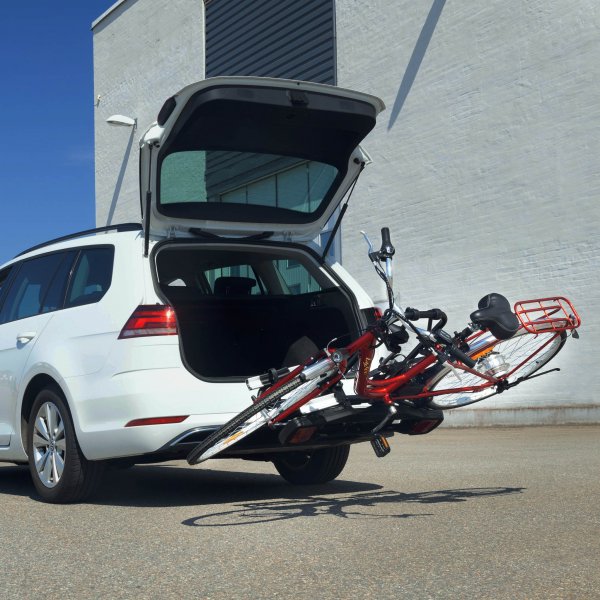 Pyrteline auto valoilla | 2 pyrlle