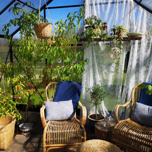 Kasvihuone 18m Premium | Erittin korkea viljelykorkeus | 6mm kanava muovia