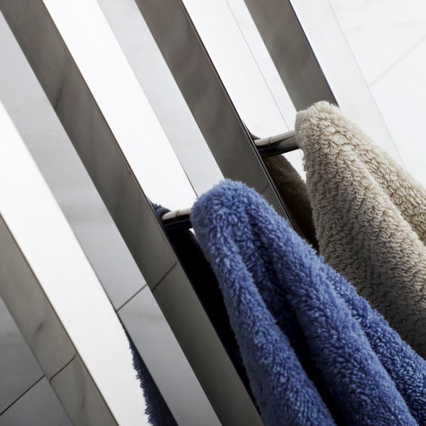 Sähköinen pyyhekuivain RH4/B Sähköinen pyyhekuivain RH4/B