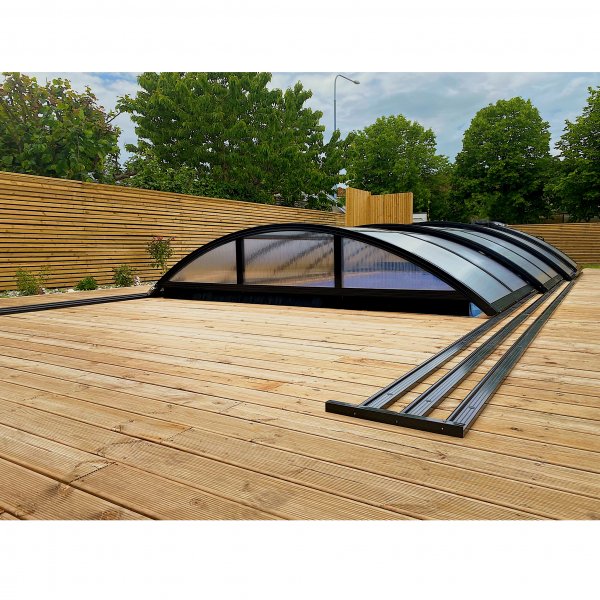 Uima-altaan katto 3x6m sivuovella | Kiinteä polykarbonaatti 4mm | Musta Uima-altaan katto 3x6m sivuovella | Kiinteä polykarbonaatti 4mm | Musta