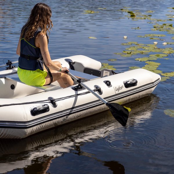 Kumivene 330cm | 4 hengelle | Alumiininen siivilä | Lyfco Kumivene 330cm | 4 hengelle | Alumiininen siivilä | Lyfco