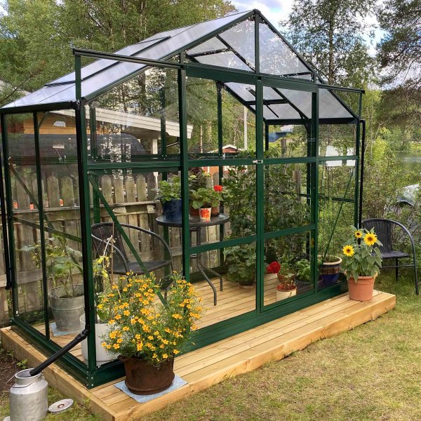 Kasvihuone 3,3m² | 4mm turvalasi | 5 vuoden myrskytakuu Kasvihuone 3,3m² | 4mm turvalasi | 5 vuoden myrskytakuu