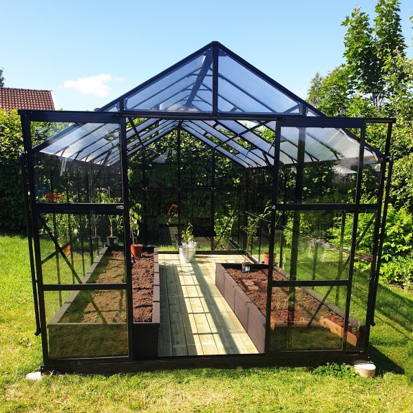 Kasvihuone 12,7m² | 5 vuoden myrskytakuu | 4mm turvalasi Kasvihuone 12,7m² | 5 vuoden myrskytakuu | 4mm turvalasi