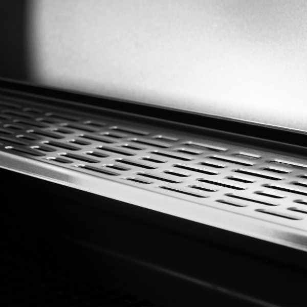 Kaasugrilli 4 ruostumattomasta polttimella | Charleston