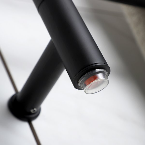 Suuri sähköinen pyyhekuivain 63x55x12,5cm | 9007 | Musta Suuri sähköinen pyyhekuivain 63x55x12,5cm | 9007 | Musta