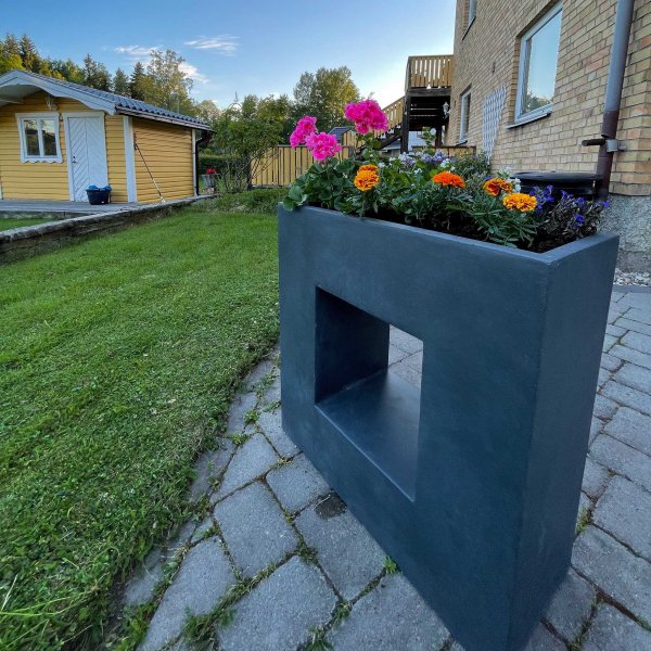 Kuituvahvistettu ruukku ainutlaatuisella muotoilulla | Graniitti/musta