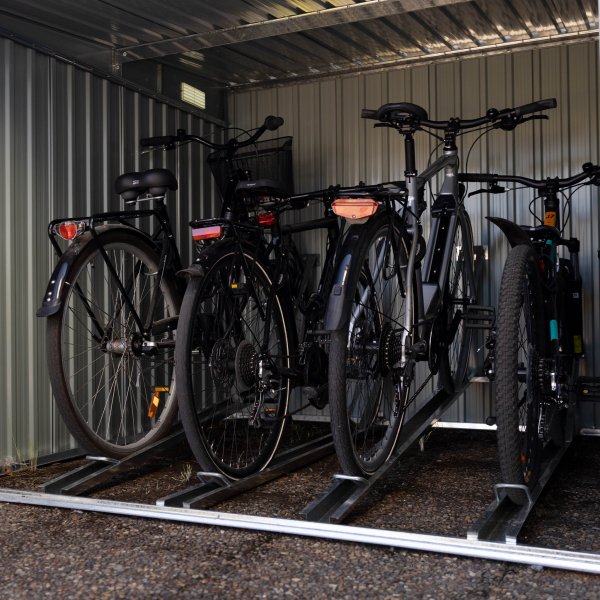 Polkupyörävarasto 4,2m² | 4 pyörää | Lukittava ulkokäyttöön Polkupyörävarasto 4,2m² | 4 pyörää | Lukittava ulkokäyttöön