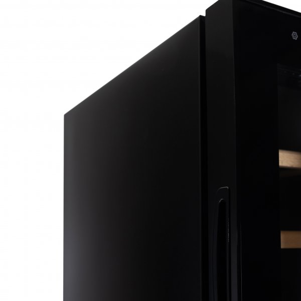 Viininj��hdytin 18 pulloa | Eritt�in hiljainen | LED-valaistus | 25cm kapea