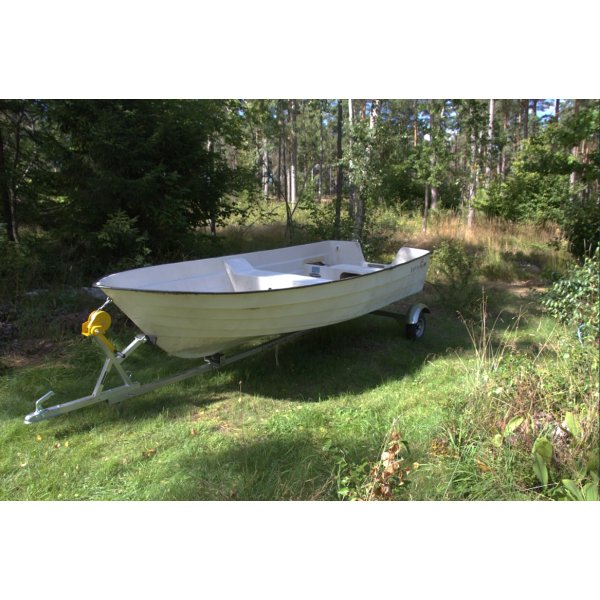 Venetraileri vinssillä | Suurin kantavuus 540 kg | 469 x 180 cm Venetraileri vinssillä | Suurin kantavuus 540 kg | 469 x 180 cm