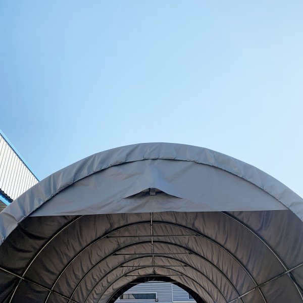 Autotallin teltta 3,5x7,5m | 26,2 m² matkailuautolle, asuntovaunulle ja veneelle Autotallin teltta 3,5x7,5m | 26,2 m² matkailuautolle, asuntovaunulle ja veneelle