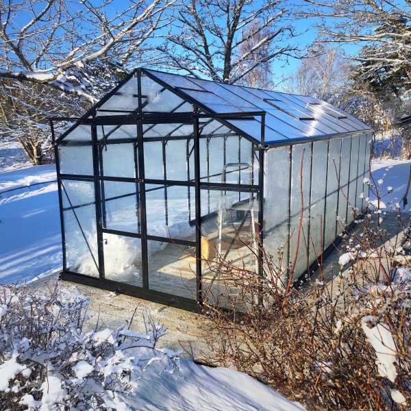 Kasvihuone 12,7m² | 5 vuoden myrskytakuu | 4mm turvalasi Kasvihuone 12,7m² | 5 vuoden myrskytakuu | 4mm turvalasi