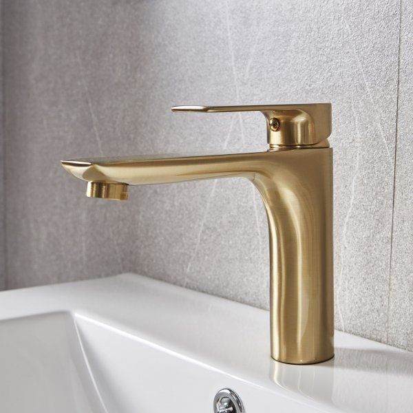 Lipasto 60cm | LED peili | Sekoitin ja liittimet messinki