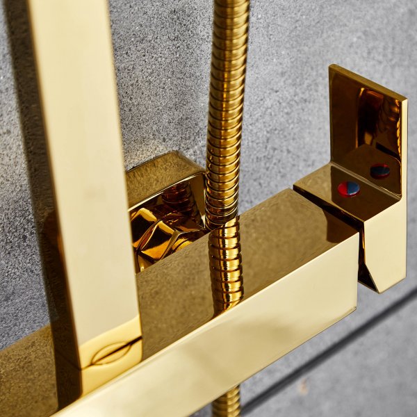 Tydellinen ylsuihkusarja ksisuihkulla | Messinki