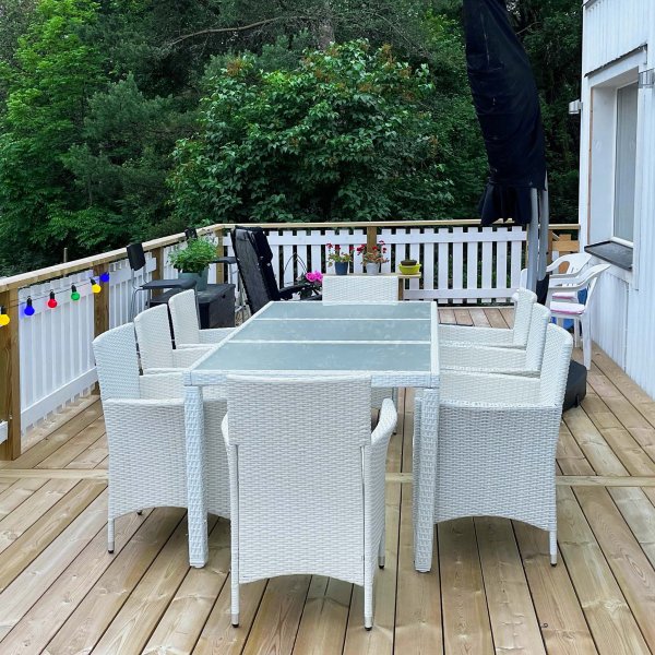 Ulkokalusteet valkoista keinorottinkia | Ruokailuryhm� 8 tuolia | Lyfco Lysekil