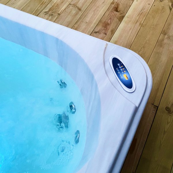 Hot tub Foibe - 4 henkil�� | Balboa VL260 | Lyfco