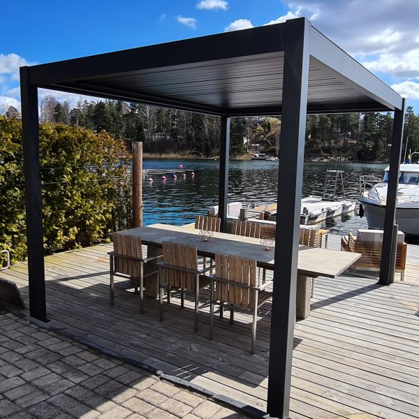 Pergola Premium | Moottorikäyttöinen säleikön katto Pergola Premium | Moottorikäyttöinen säleikön katto