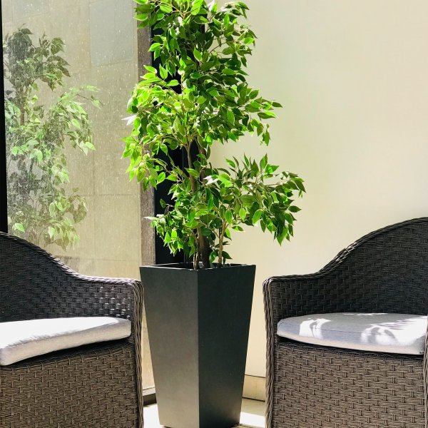 Korkea kuituvahvistettu ruukku ulkokäyttöön - Graniitti/musta Korkea kuituvahvistettu ruukku ulkokäyttöön - Graniitti/musta