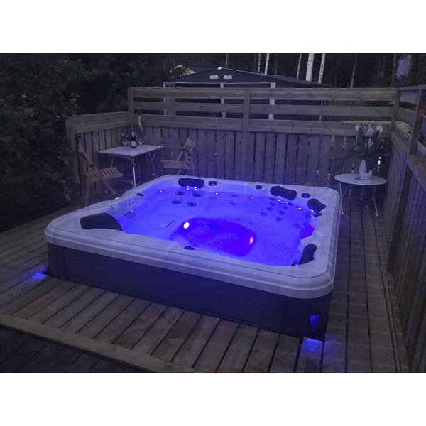 Spabad Ceres Premium - 5-6 Henkil�� | Balboa Ohjausj�rjestelm� | LX Pumppu