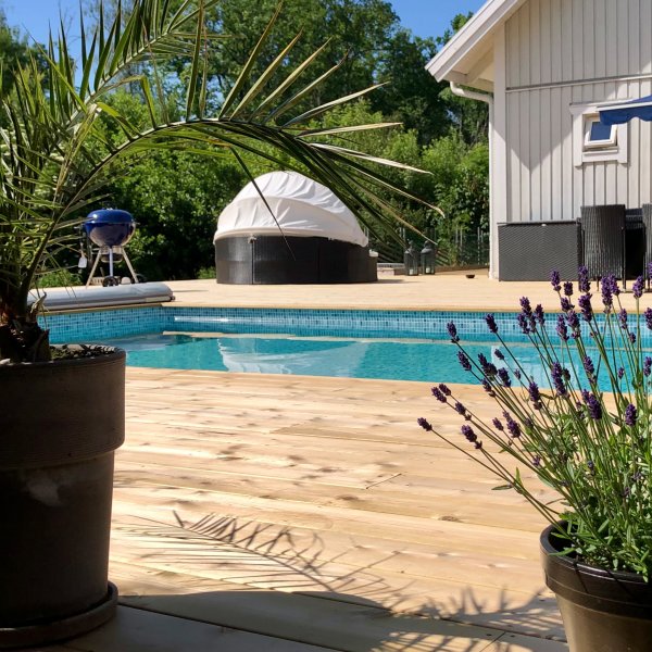 Py�re� solarium 230cm | �lyk�s sis��nrakennettu tyynyn s�ilytystila | Lyfco H�llviken