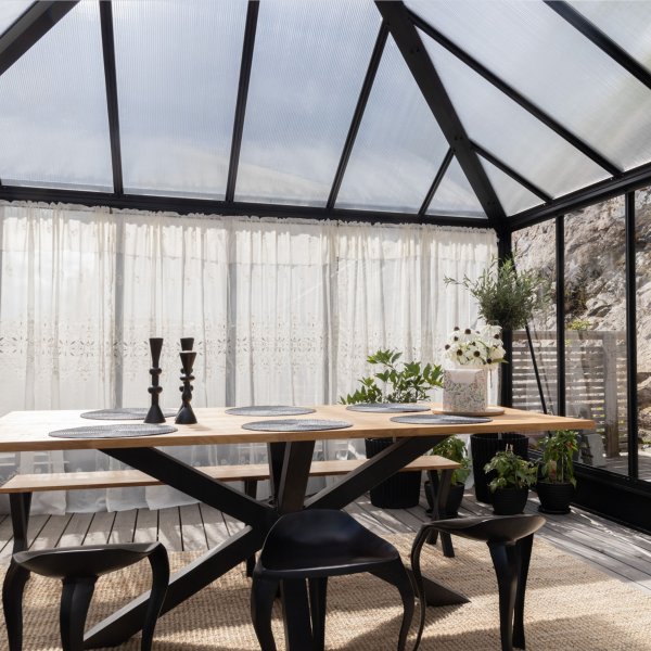 Oranssi ja viherhuone 19,2m² | Neliönmuotoinen premium-kasvihuone Oranssi ja viherhuone 19,2m² | Neliönmuotoinen premium-kasvihuone