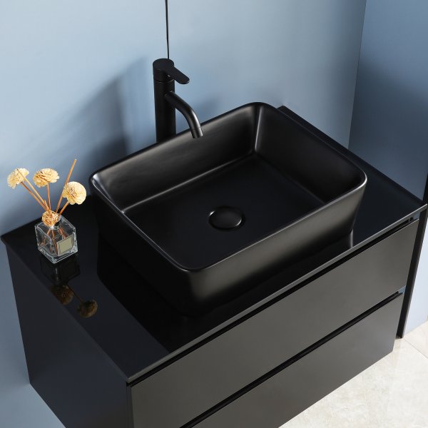 lipasto | Musta pesuallas | Nimbus lipasto | Musta pesuallas | Nimbus