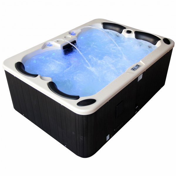 Spa Relaxio - 4 henkil�� | Lyfco