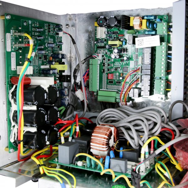 Ilma-vesi lämpöpumppu 24kW | Kestää -30°C | Lämmittää 300m² | Invertteri | Wifi Ilma-vesi lämpöpumppu 24kW | Kestää -30°C | Lämmittää 300m² | Invertteri | Wifi