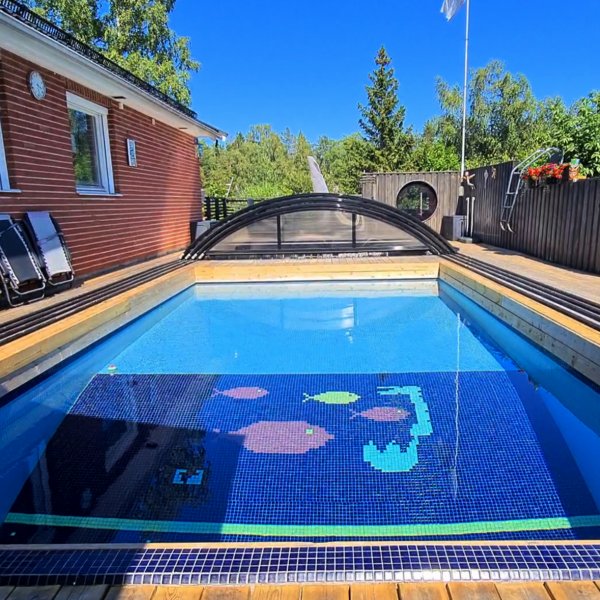 Altaan katto 4x8m sivuovella | Kiinteä polykarbonaatti 4mm | Musta Altaan katto 4x8m sivuovella | Kiinteä polykarbonaatti 4mm | Musta