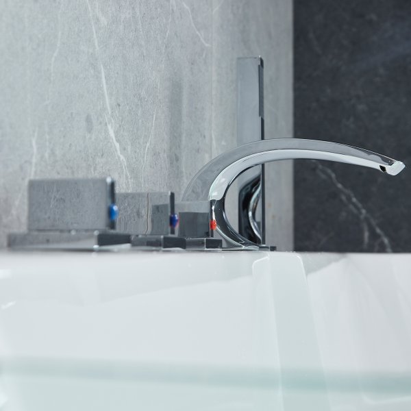 Whirlpool kulmakylpy huoltolmmityksell | 150x150cm | BK-058