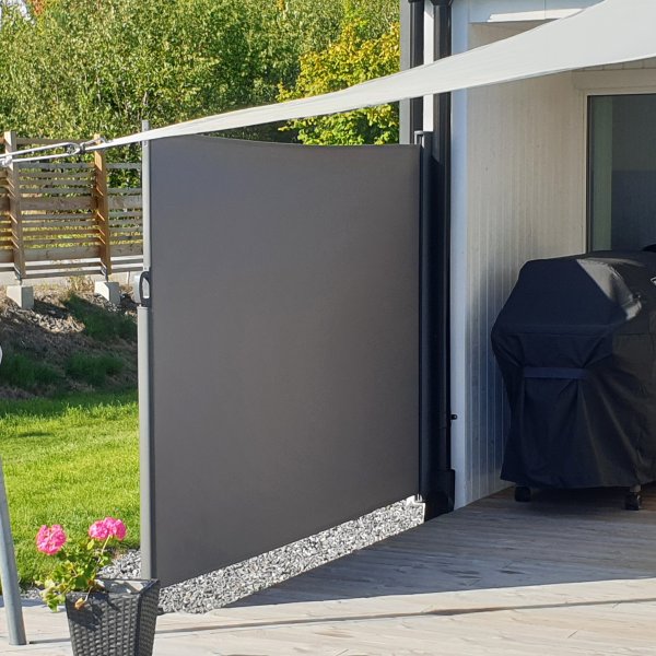 Korkea sivumarkiisi 1,8x3m | Aurinko-, tuuli- ja n�k�suojaksi | Metalcraft